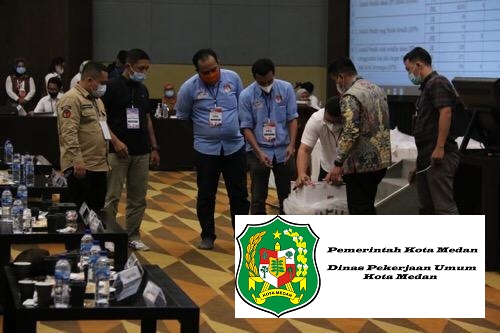Sekda Kota Medan Hadiri Rapat Pleno Rekapitulasi Hasil Perhitungan Suara dan Penetapan Hasil Pilkada Kota Medan